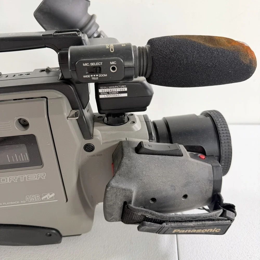 Panasonic AG-456UP PRO LINE S-VHS Reporter Movie Camcorder AS IS UNTESTED